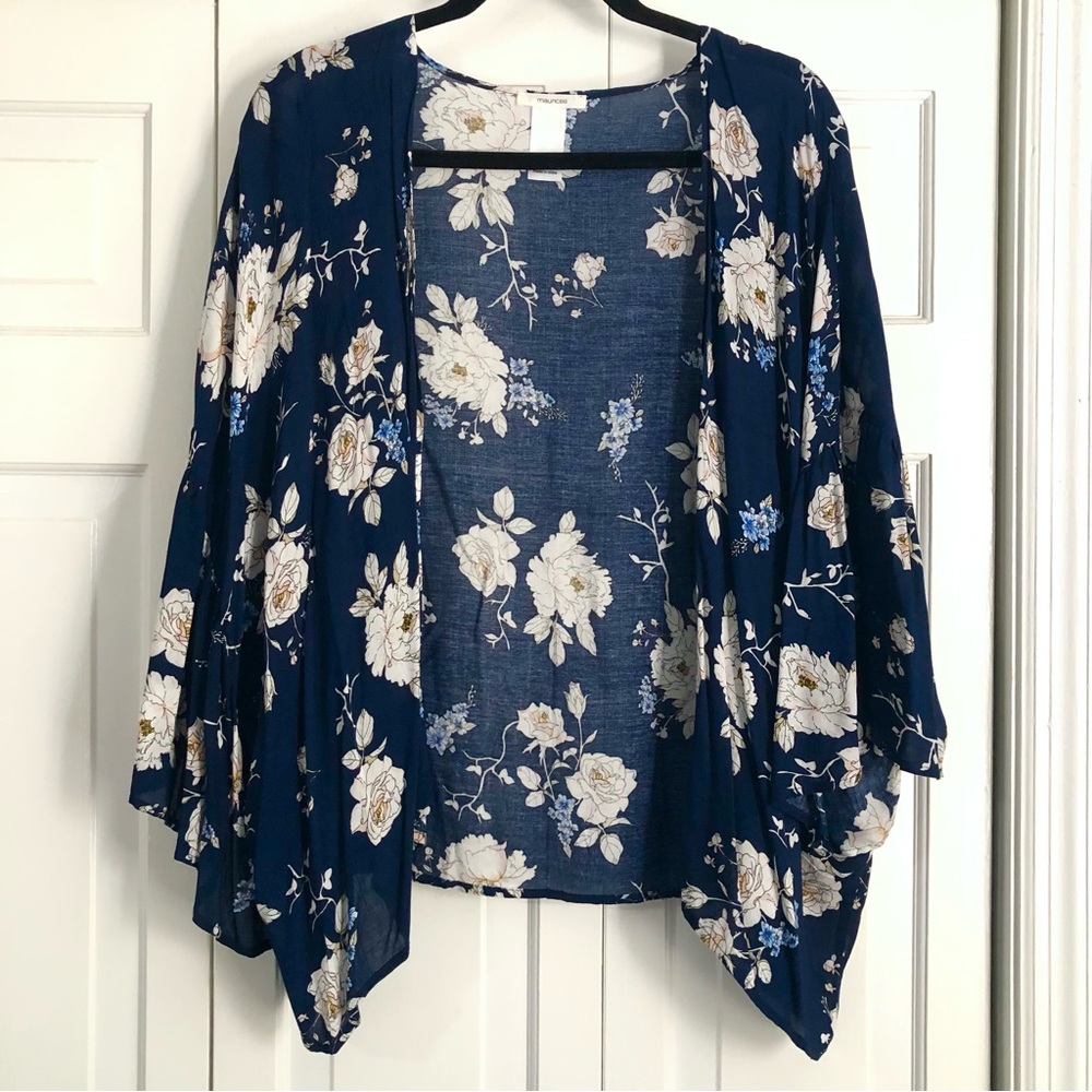 Navy Blue Floral Kimono (one size fits all)